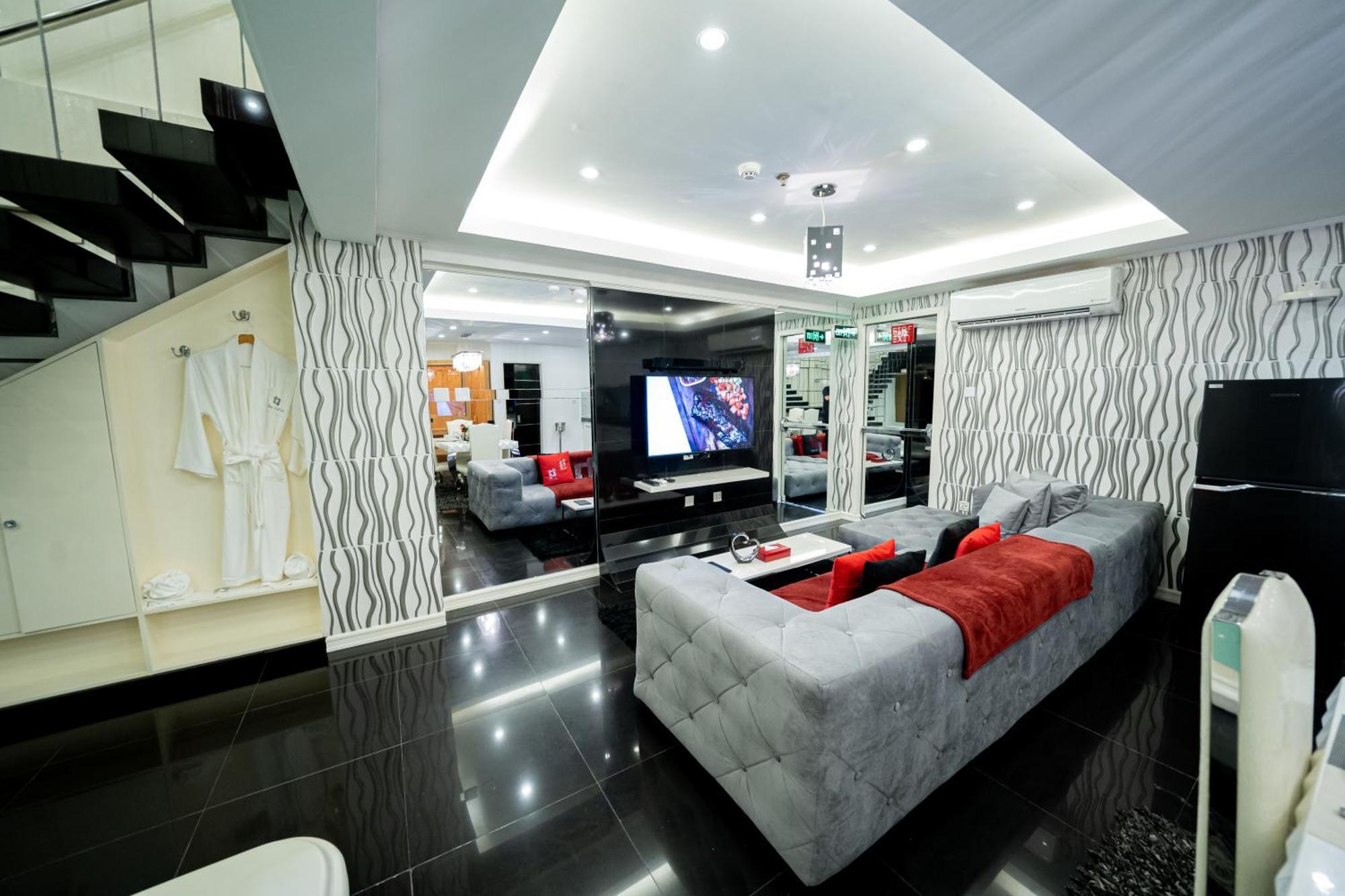 Luks Lofts Hotel & Residences Batangas Extérieur photo